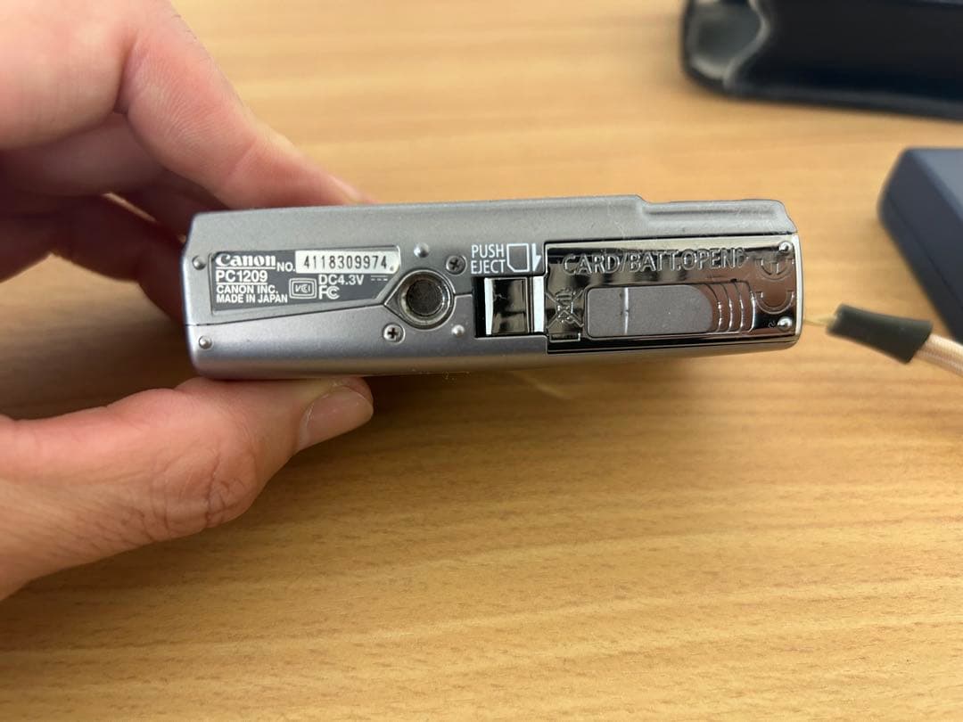 Canon キヤノン IXY DIGITAL900 IS PC1209 シルバー