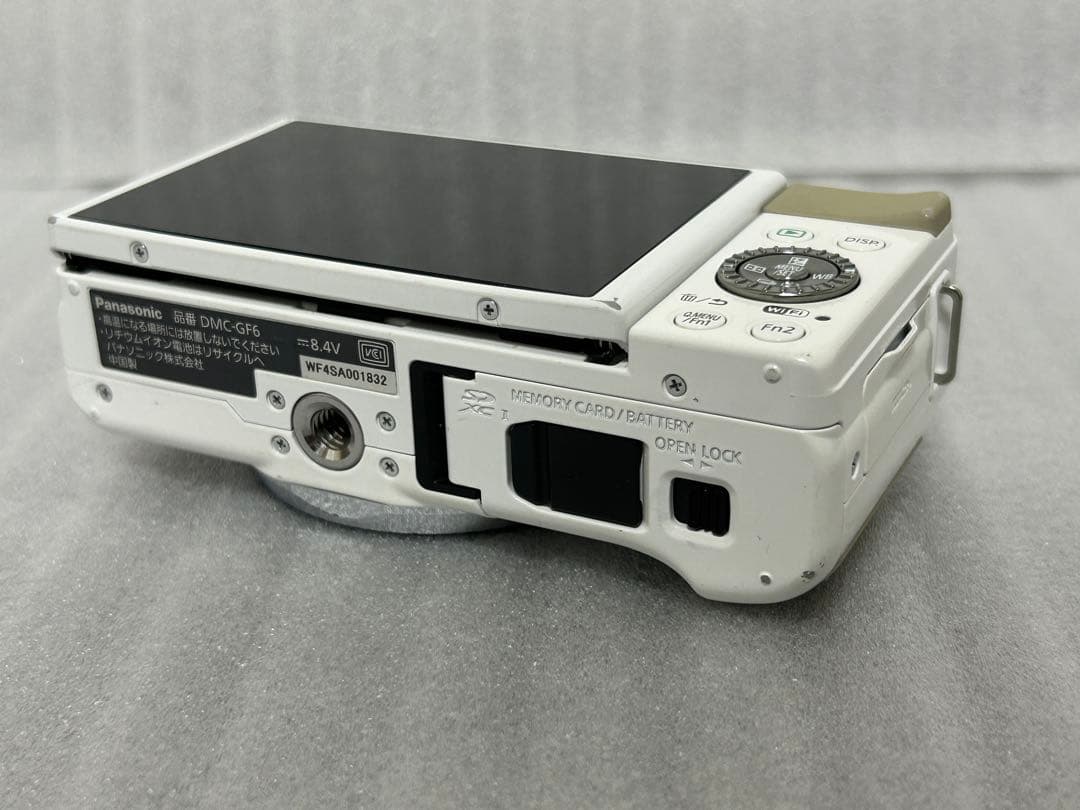 LUMIX DMC-GF6 ホワイト本体 251