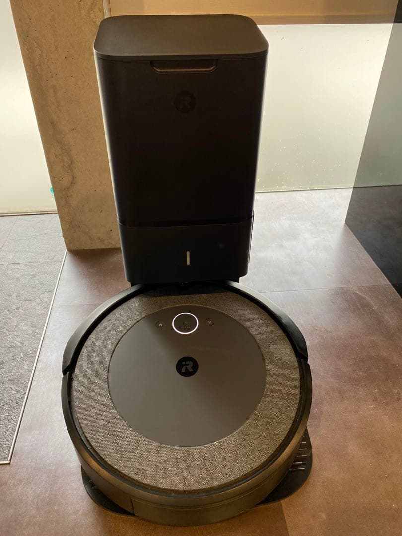 iRobot Roomba i3 アイロボット　ルンバ