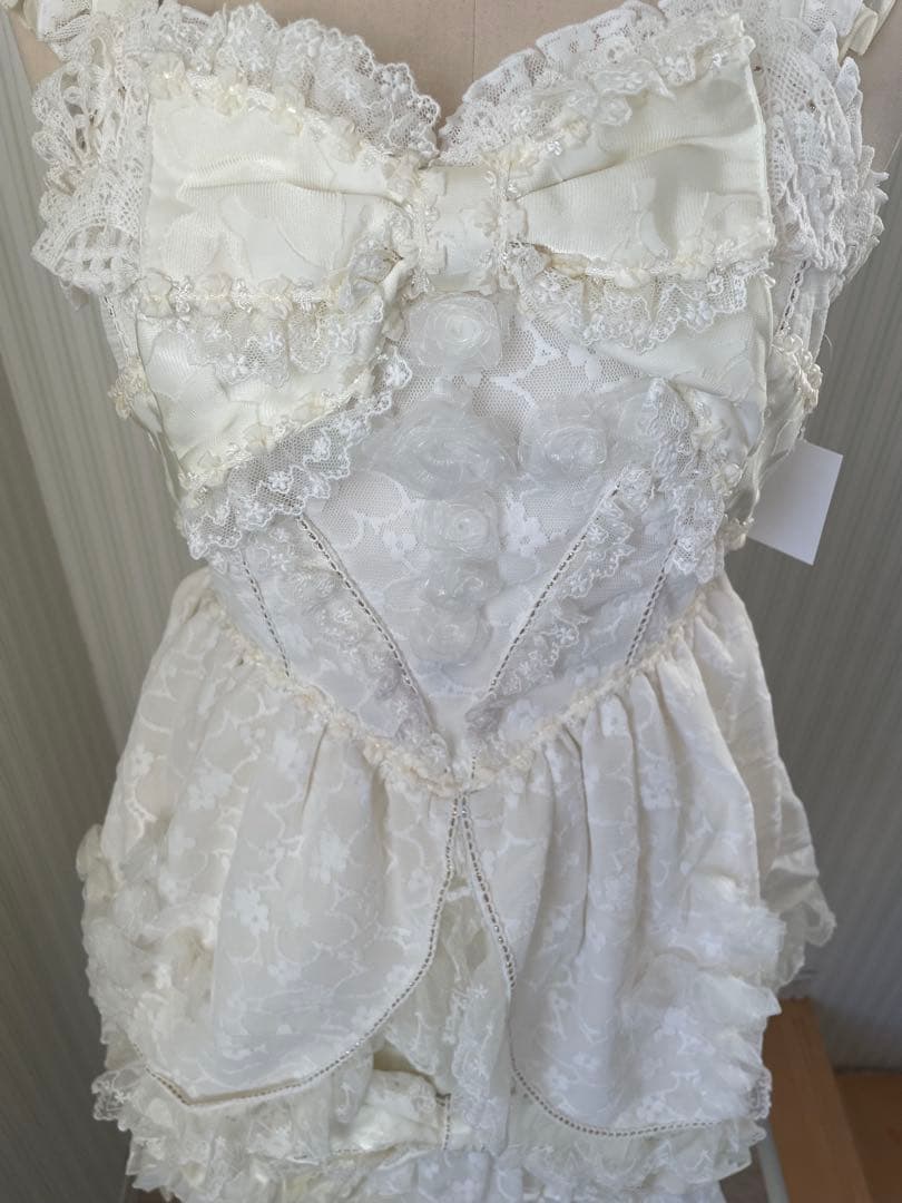 BABY 未使用 レースフリルジャンパースカート カチューシャ