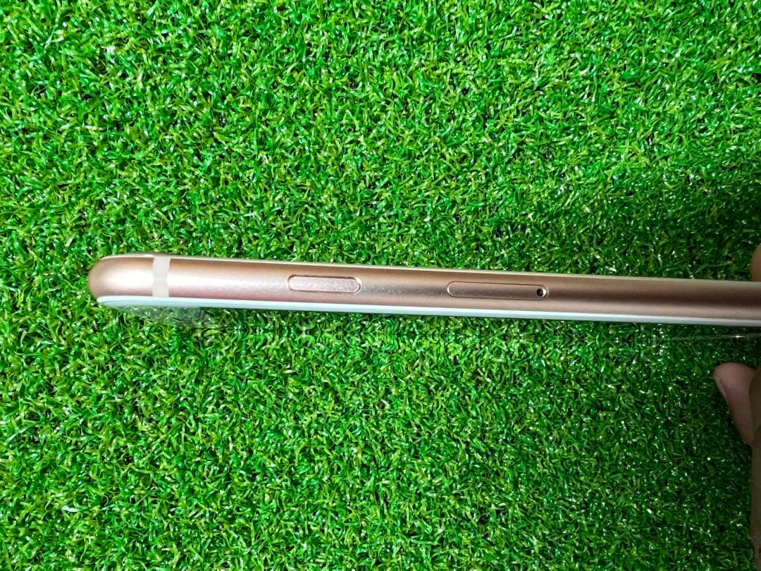 iPhone8 ゴールド256 GB SIMフリー　 タッチIDが使えない不良