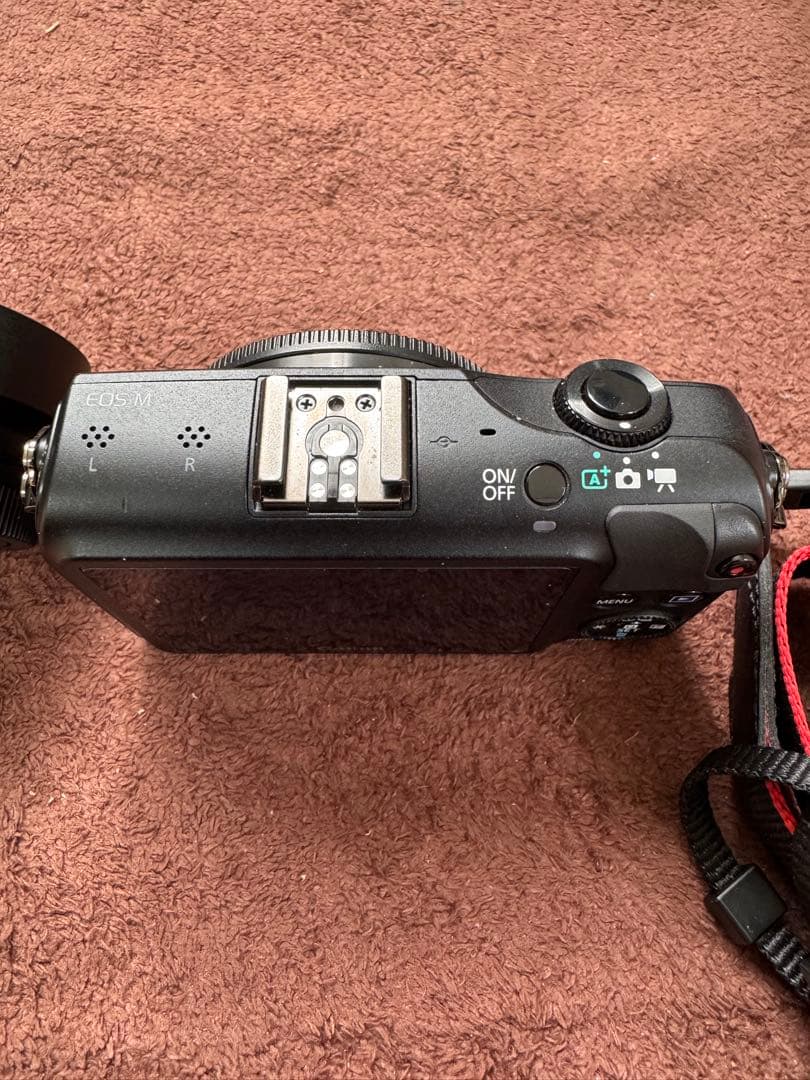 Canon EOS M ボディ ミラーレス一眼 M-efマウント付き
