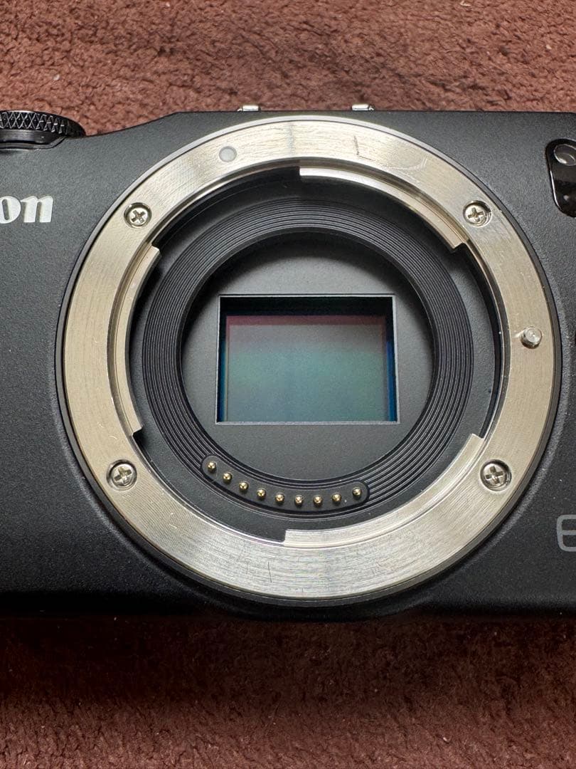 Canon EOS M ボディ ミラーレス一眼 M-efマウント付き