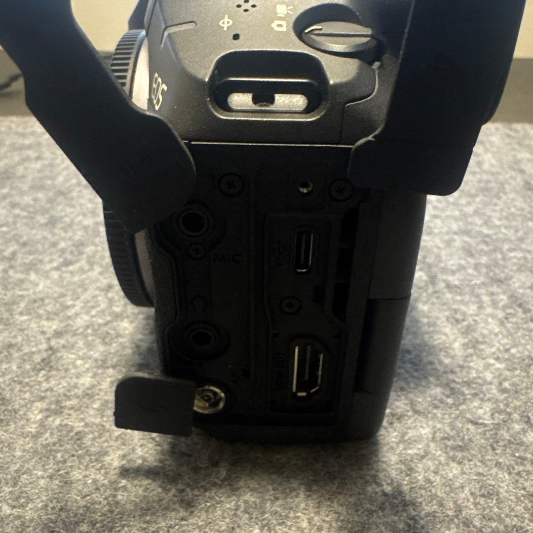 【超美品】CANON EOS R5 MARK II cfexpress B付
