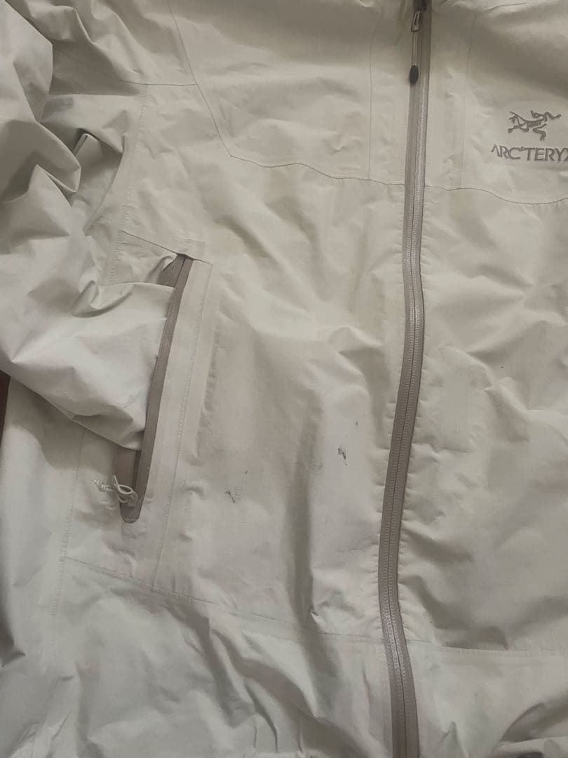 らいちょさま専用　ロゴ刺繍　激レア　ARC'TERYX ホワイト アークテリクス