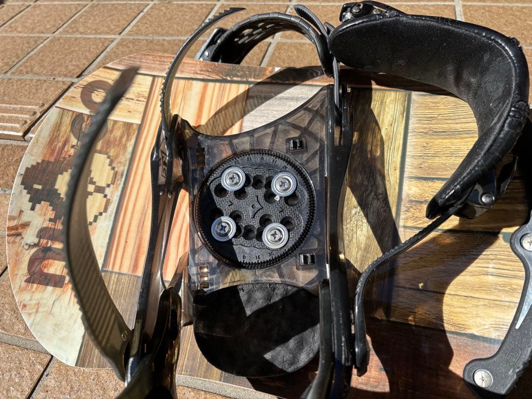 nico スノーボードビンディング