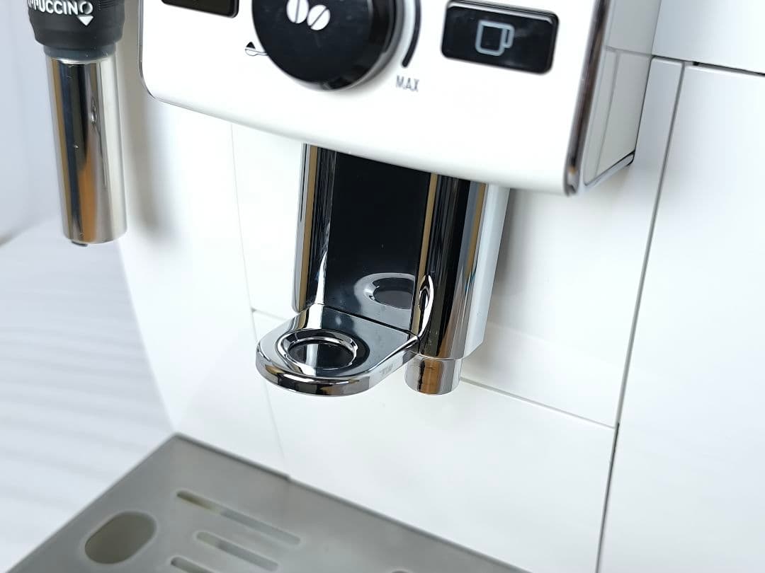 デロンギマグニフィカS コンパクト全自動コーヒーマシン ECAM23120　02