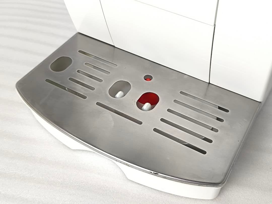 デロンギマグニフィカS コンパクト全自動コーヒーマシン ECAM23120　02