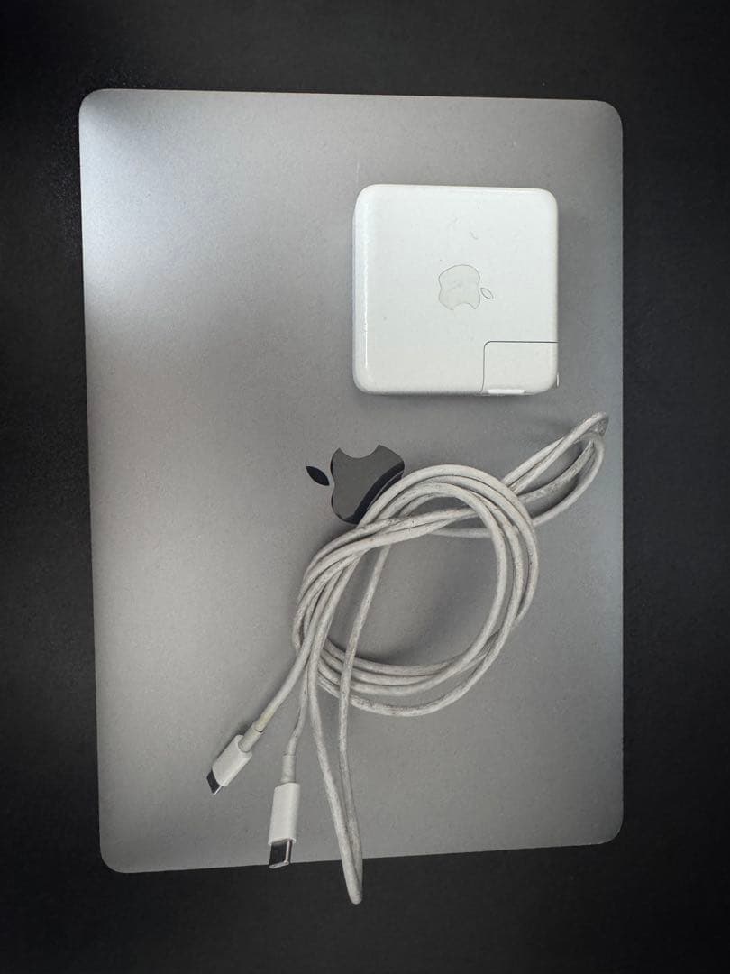 MacBook Pro 13.3-inch Late M1 スペースグレイ