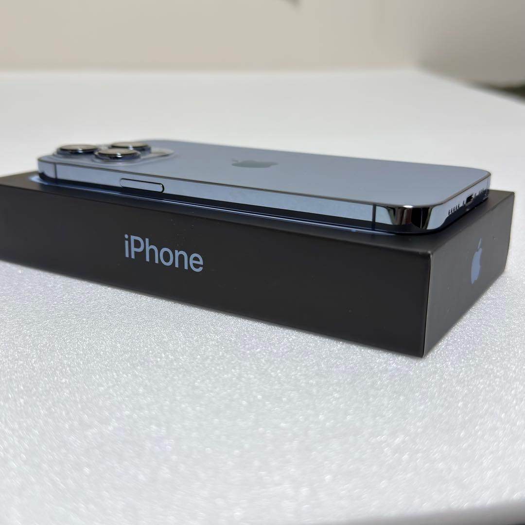 超美品 iPhone 13 Pro 256GB シエラブルー 箱ケーブル新品付