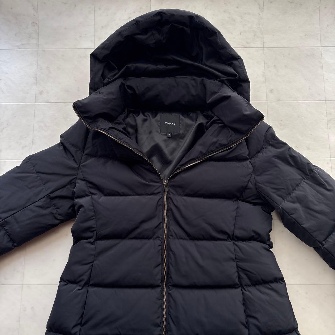 美品 セオリー 定価6.8万 フード付きダウンコート 2way 黒 ブラック M