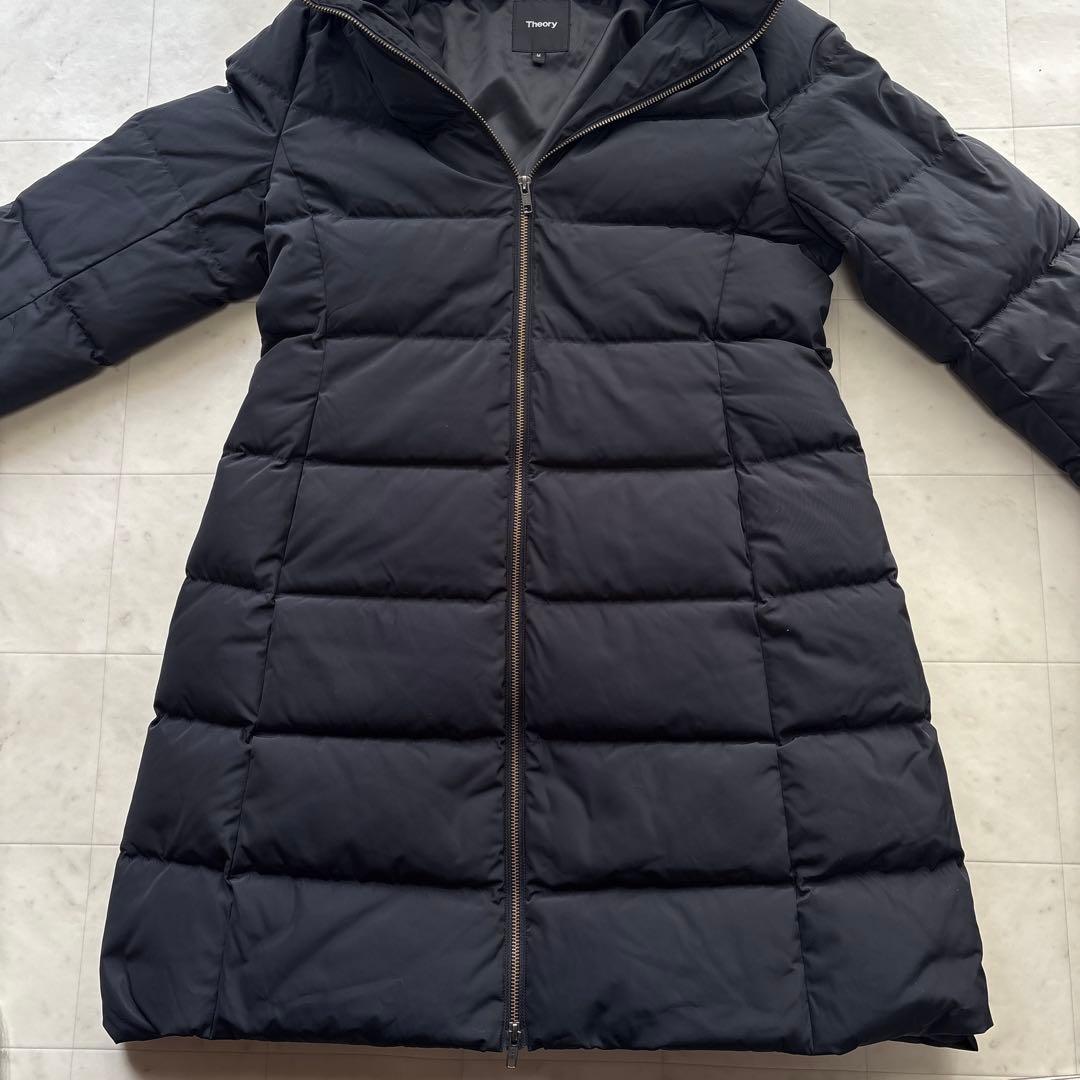 美品 セオリー 定価6.8万 フード付きダウンコート 2way 黒 ブラック M