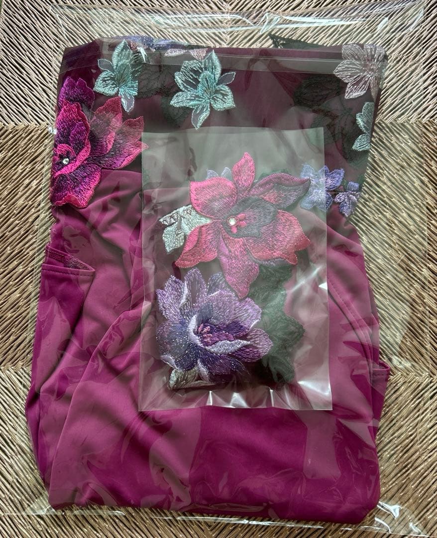 【Salute 30グループ】(キャミソール＋Tバックショーツ)VI Ｌサイズ