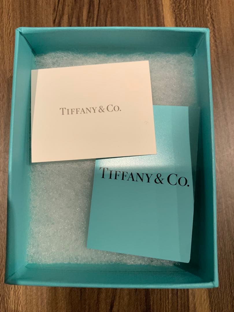 恐らく19号です。 銀座のショップで購入、箱・小袋付