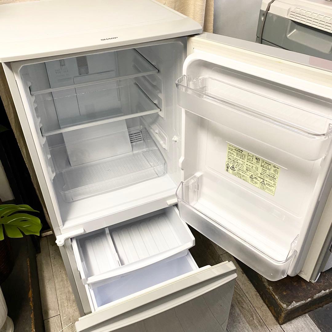 どんな物件でも使いやすいどっちも付け替えドア！冷凍冷蔵庫137L