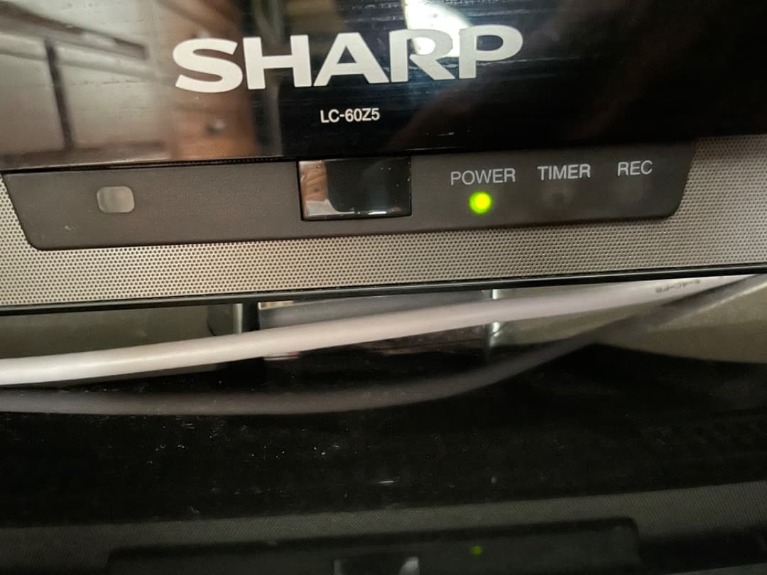 AQUOSシャープ日本製60インチ液晶テレビLC-60Z5