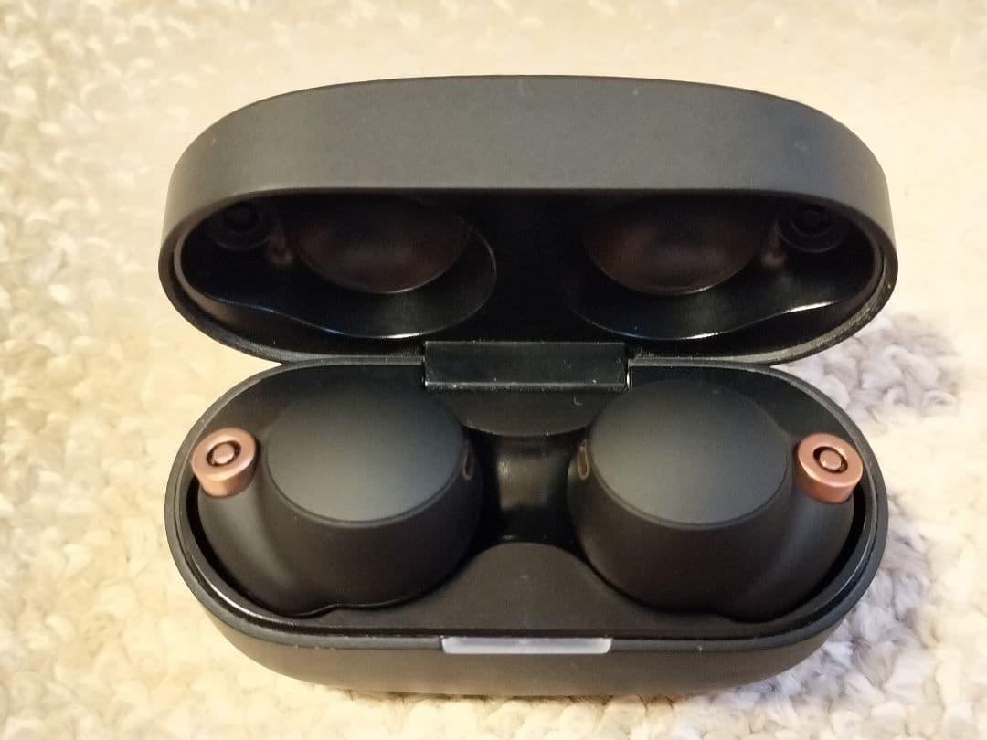 イヤホン新品交換済み　SONY WF-1000XM4 ワイヤレスイヤホン