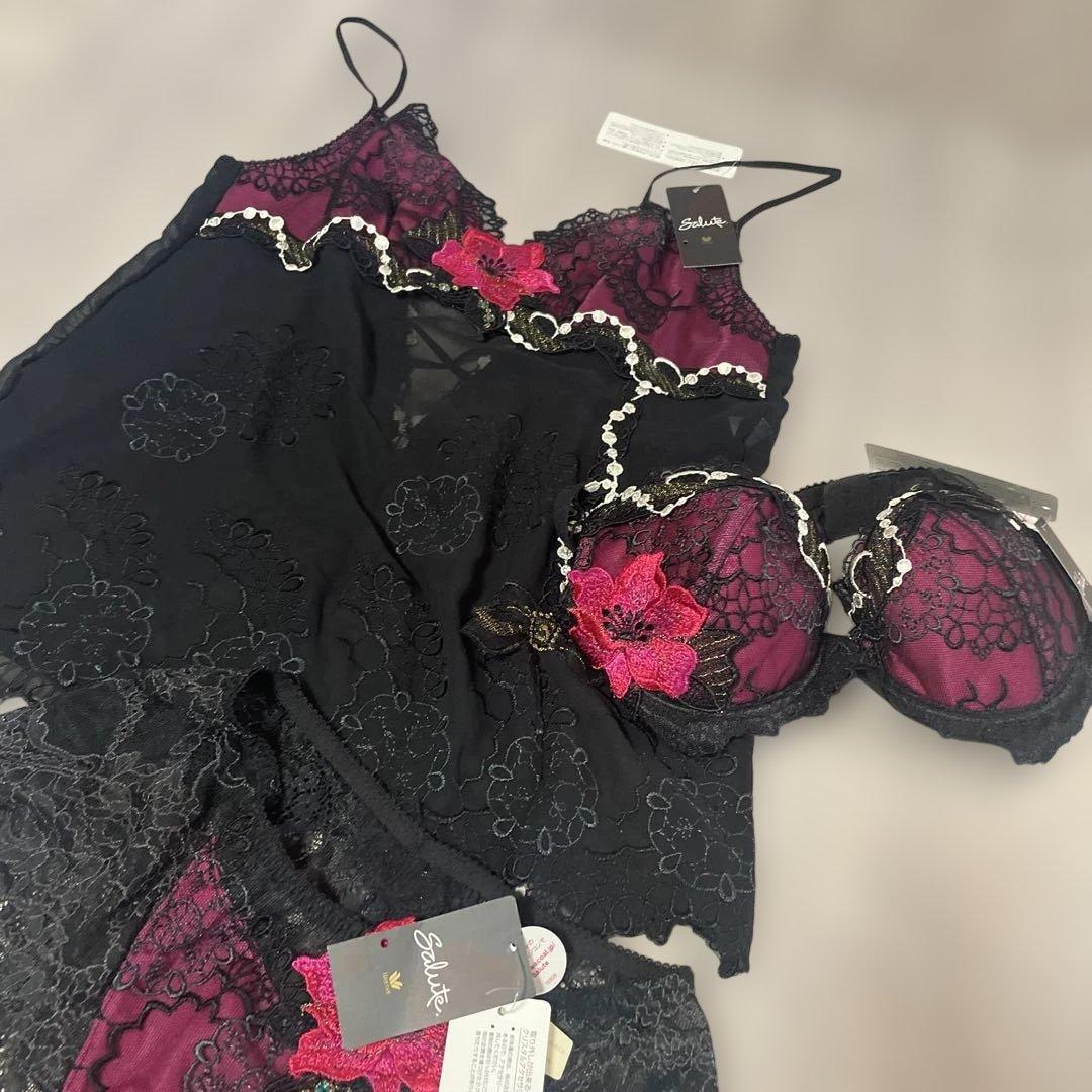 Salute花柄刺繍ブラジャーショーツキャミセット70D