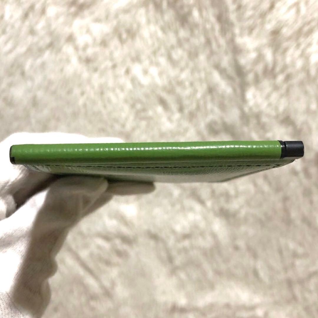 未使用✨ヴァレクストラ　 マネークリップ 二つ折り財布 カードケース グリーン