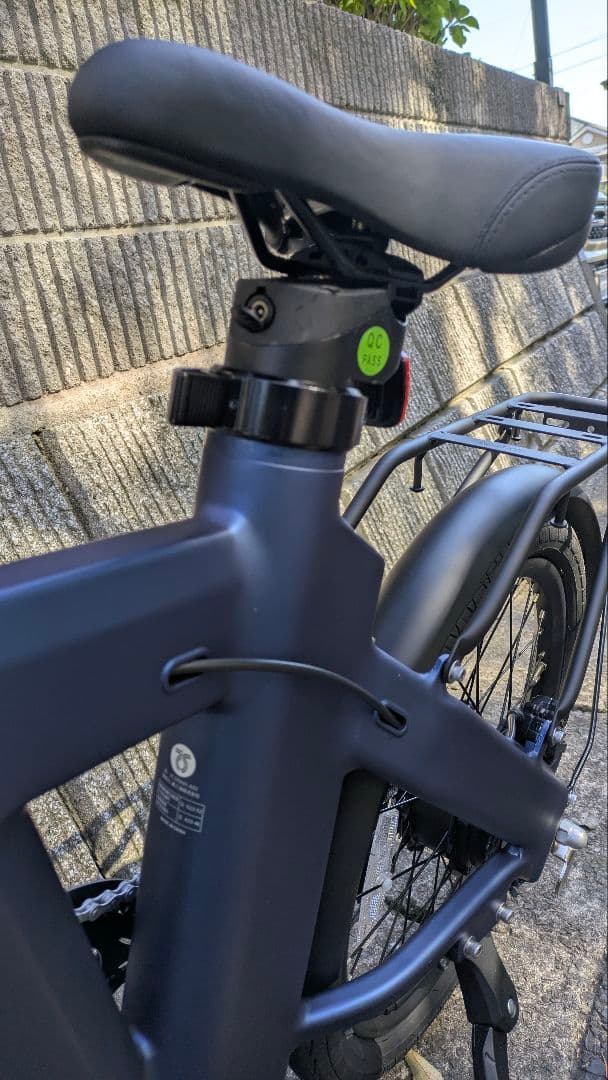 電動アシスト折りたたみ自転車ERWAYA02と電動空気入付き