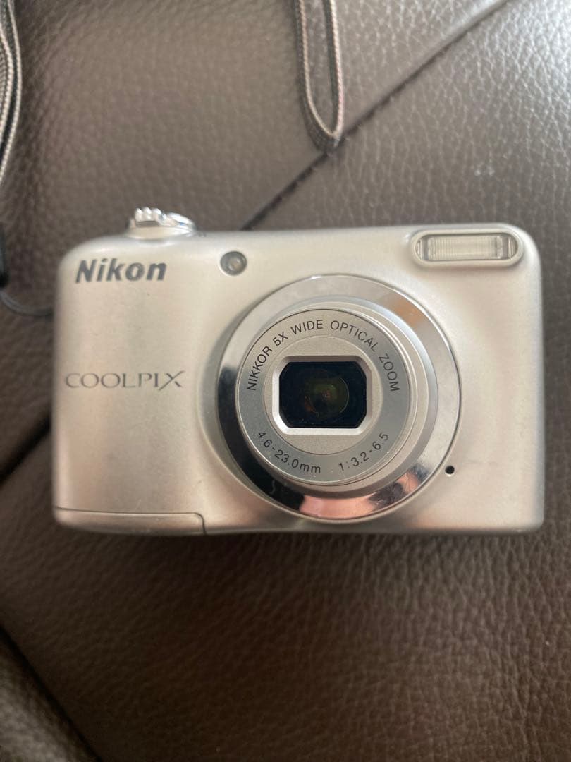 ニコンクールピクスA10 動作品　8GB付き　単三電池式