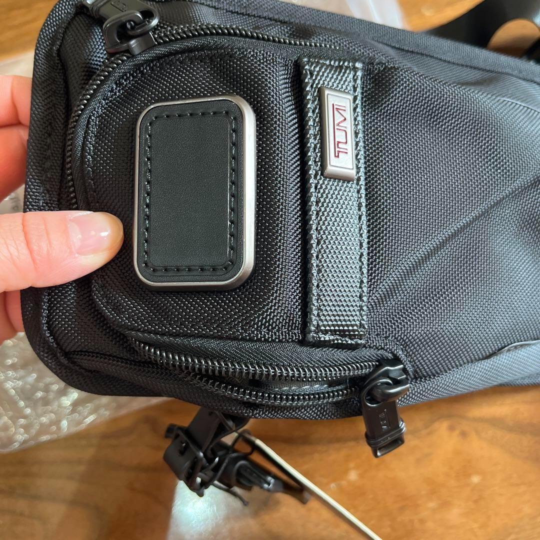 TUMI Alpha コンパクト スリング