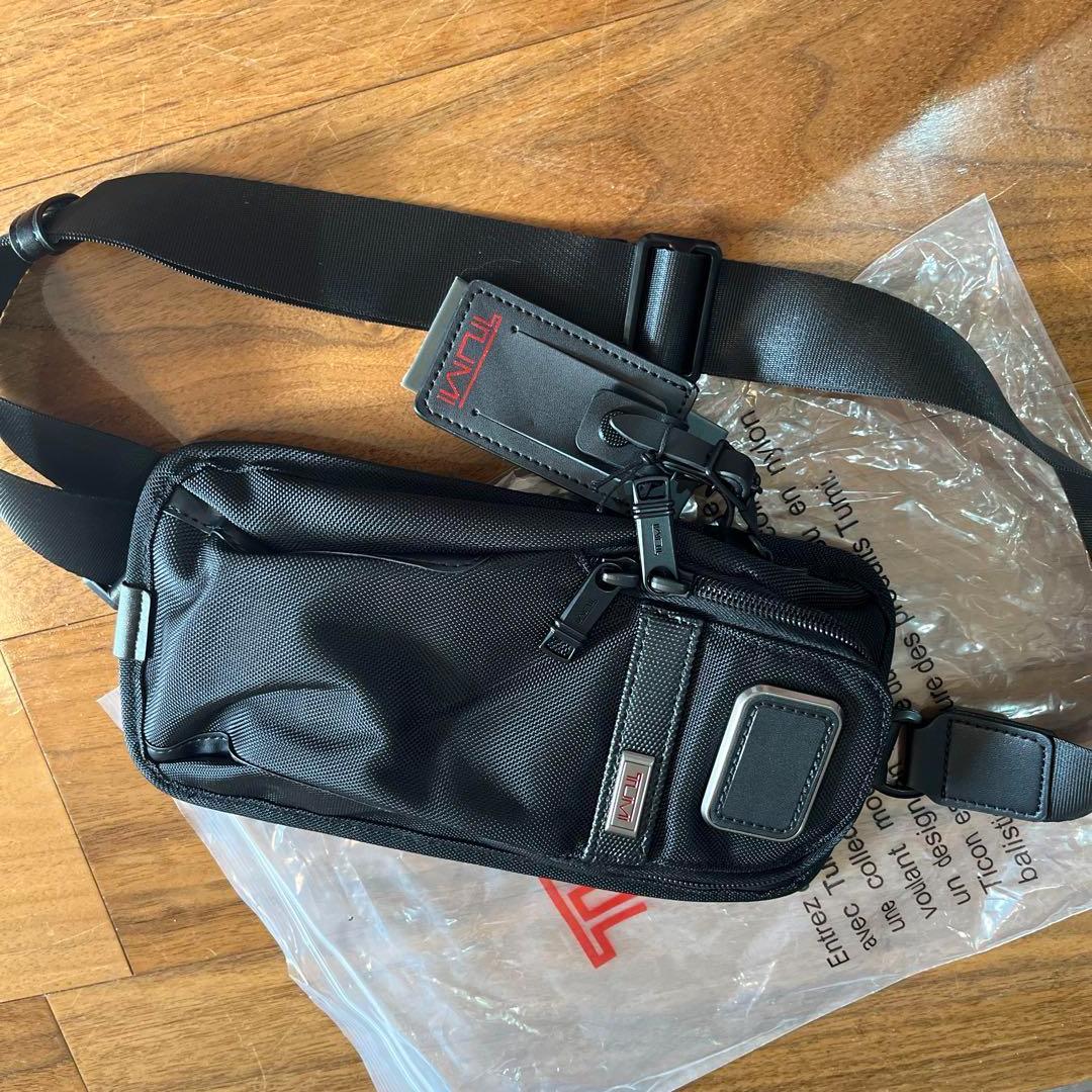 TUMI Alpha コンパクト スリング