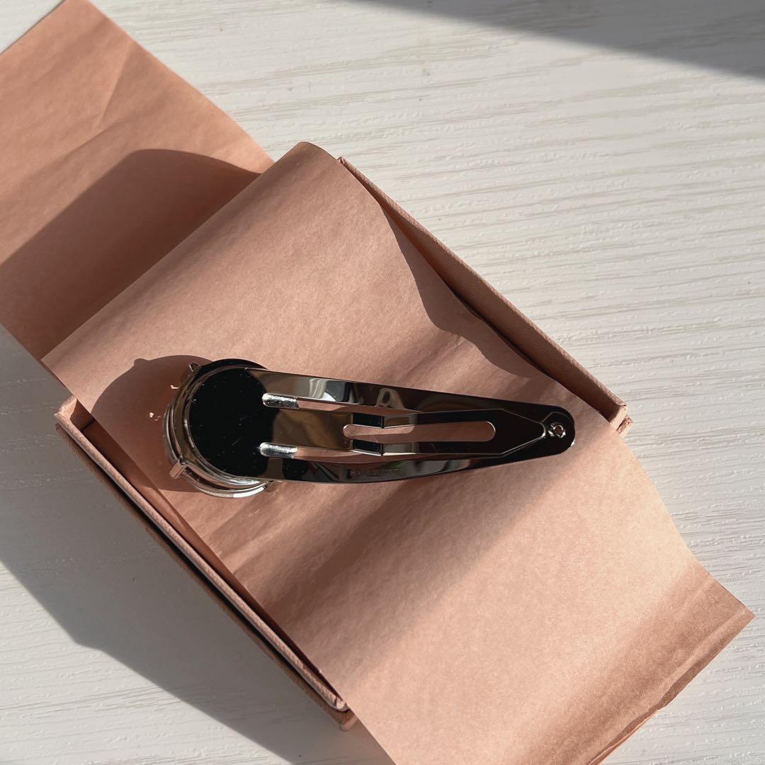 『miumiu』クリスタルヘアクリップ