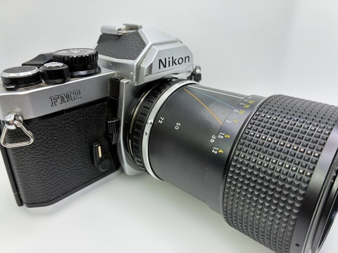 Nikon New FM2 silver 前期ハニカムシャッター幕+ズームレンズ