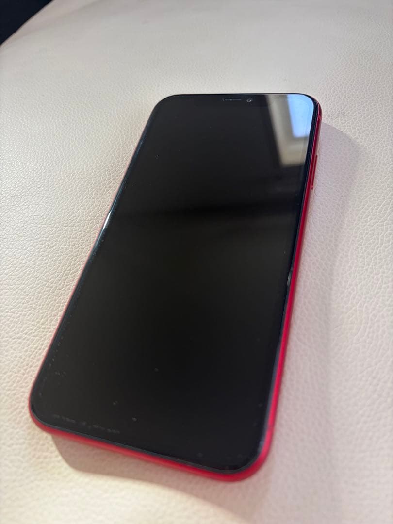 iPhone11 本体 レッド