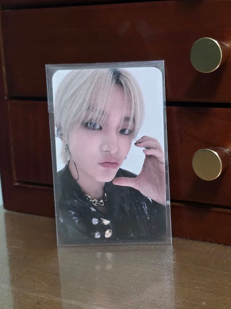 ピーチ　ジフン　上海　popup トレカ