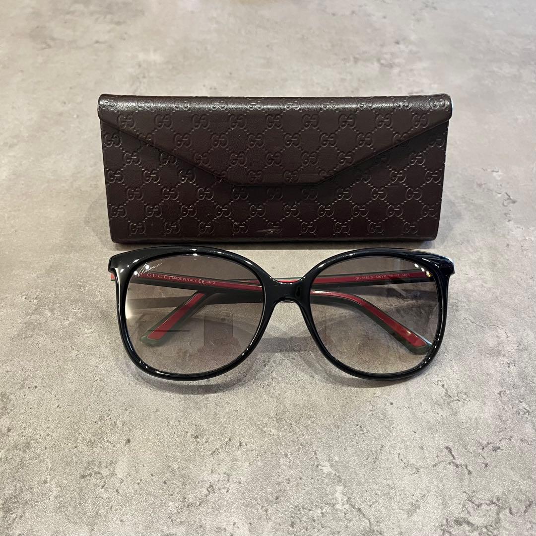 GUCCI ブラックフレーム サングラス ケース付き