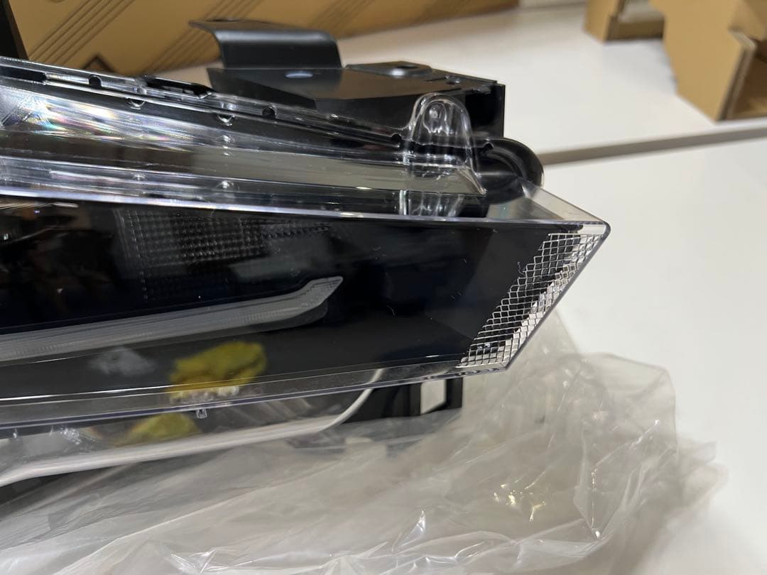 「美品」Mazda CX-5 CX-8 右ヘッドライト K49C-51-031E