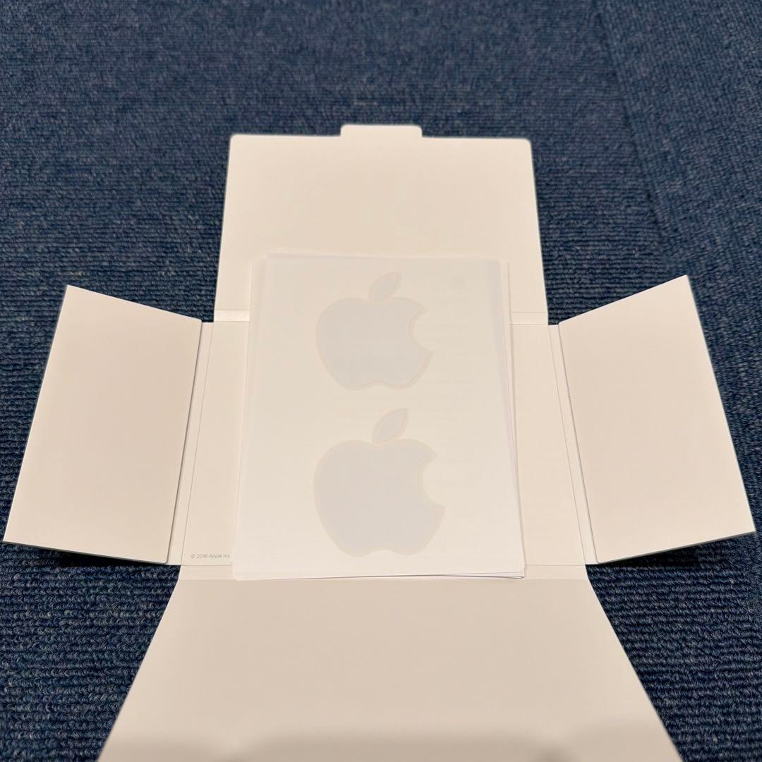 MacBook Pro 13インチ 2016年モデル (充電器、箱、付属します)