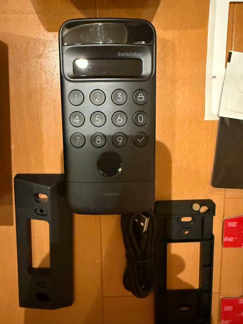 【中古美品・付属品未使用未開封】SwitchBot 顔認証パッド