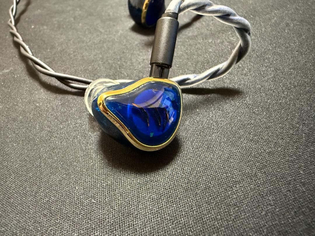 イヤホン UNIQUE MELODY MEST MKIII CF 4.4mm