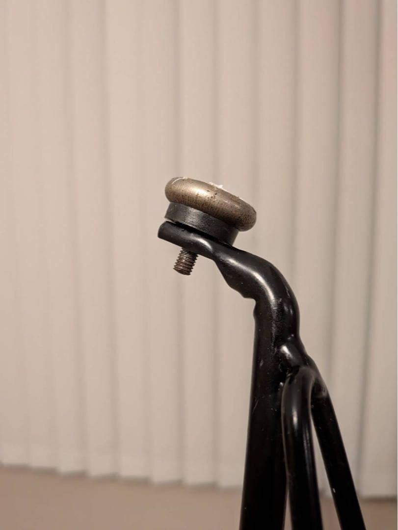 MODERNICA イームズ アームシェルチェア エッフェルベース