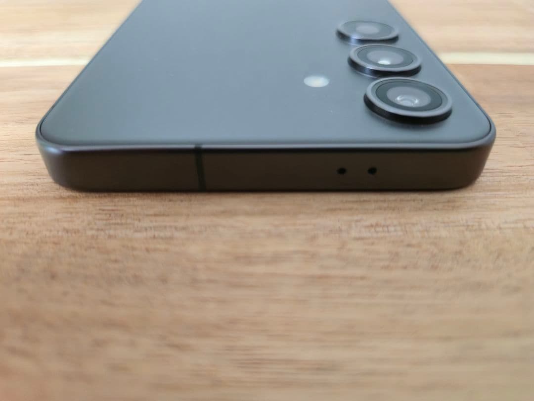 -【美品】Samsung Galaxy S24 ブラック