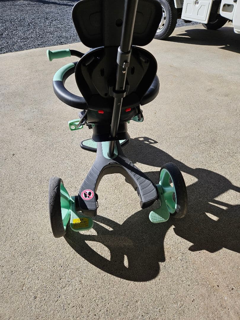 美品★GLOBBER エクスプローラトライク 4in1 三輪車 キックバイク