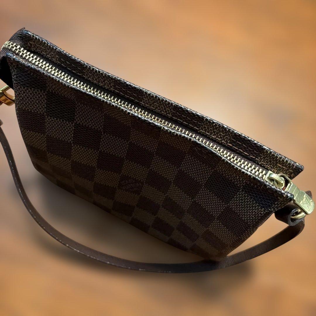 ルイヴィトン　ダミエ　ポーチ