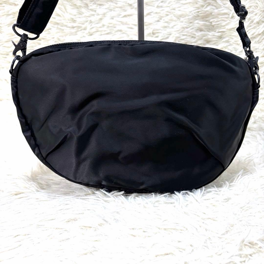 【美品】PORTER タンカー ハーフムーン 三日月 ショルダーバッグ ブラック