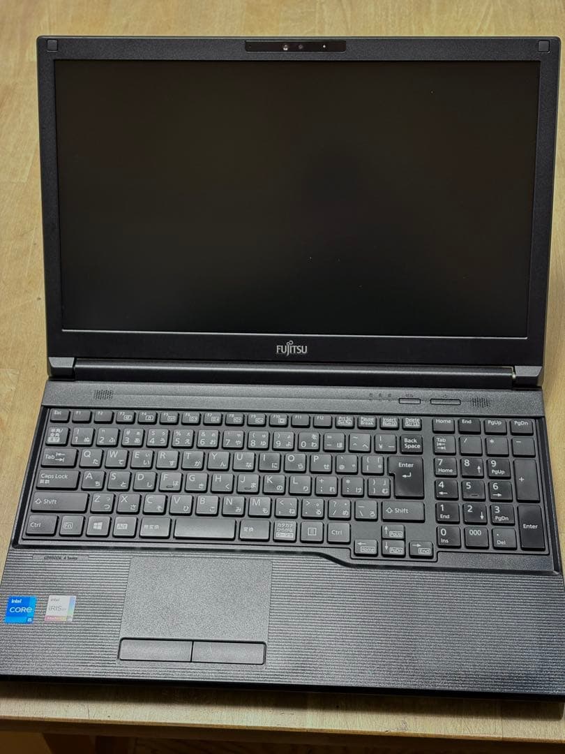 富士通LIFEBOOK A5511/G 15.6 11世代i5 16/512GB
