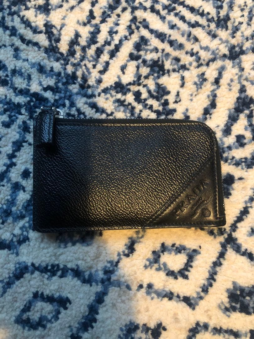 PRADA カードケース　ヴィッテロ