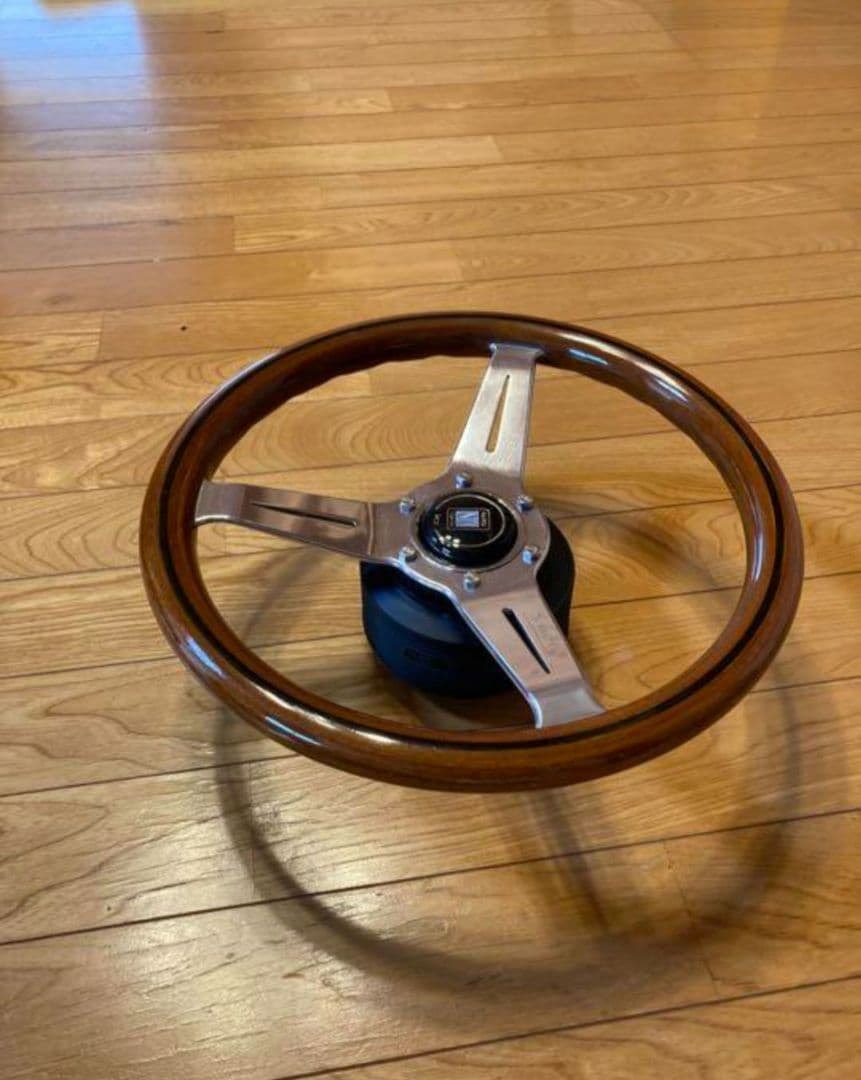 正規品 ナルディ クラシック ウッド 32.5パイ nardi ステアリング