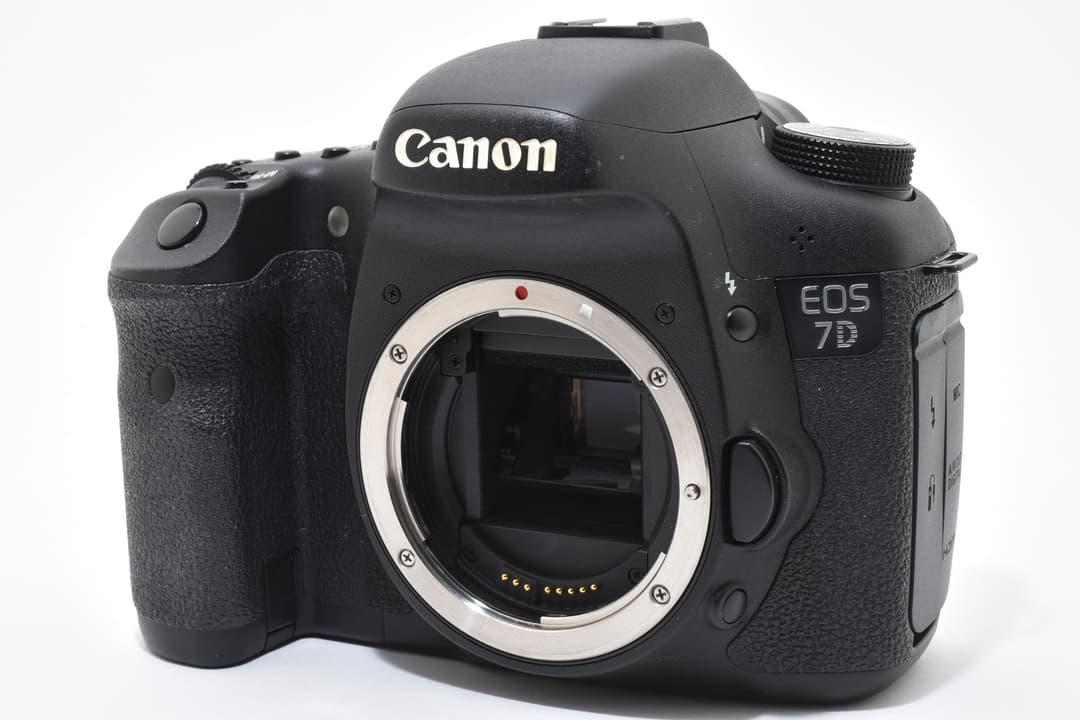 ■16722ショットの美品■ キヤノン EOS 7D #C772
