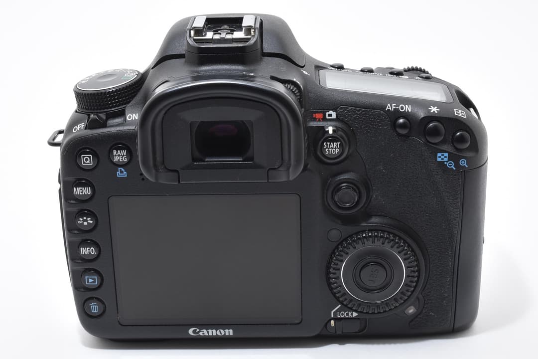 ■16722ショットの美品■ キヤノン EOS 7D #C772