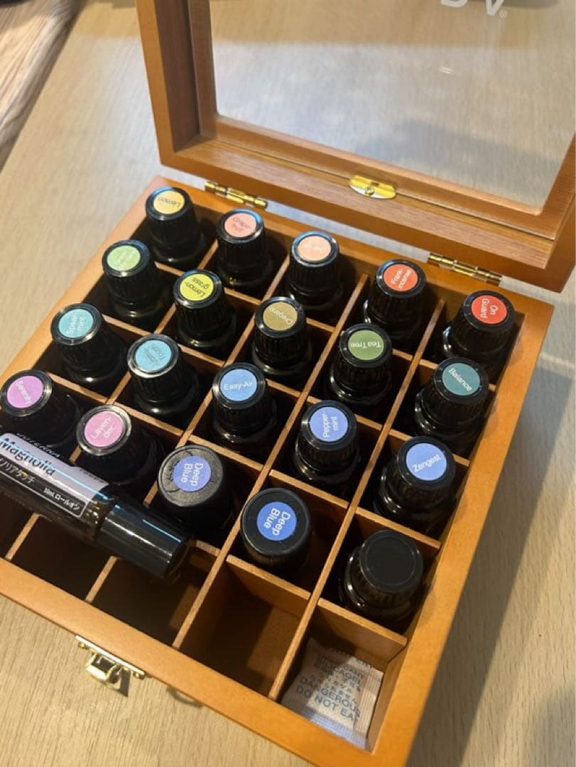 dōTERRA エッセンシャルオイル 24本 ディフューザーセット