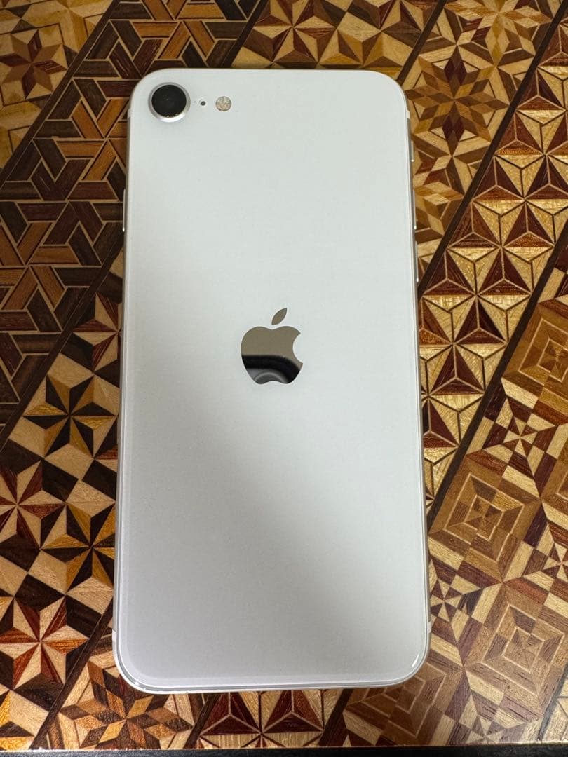iPhone SE 2世代128GB