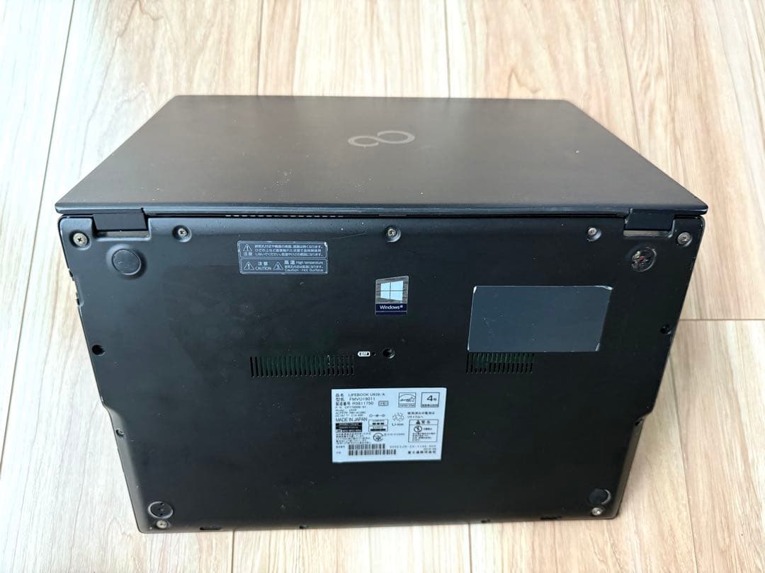 2019年モデル第8世代 BT良 4/256GB！LIFEBOOK U939/A