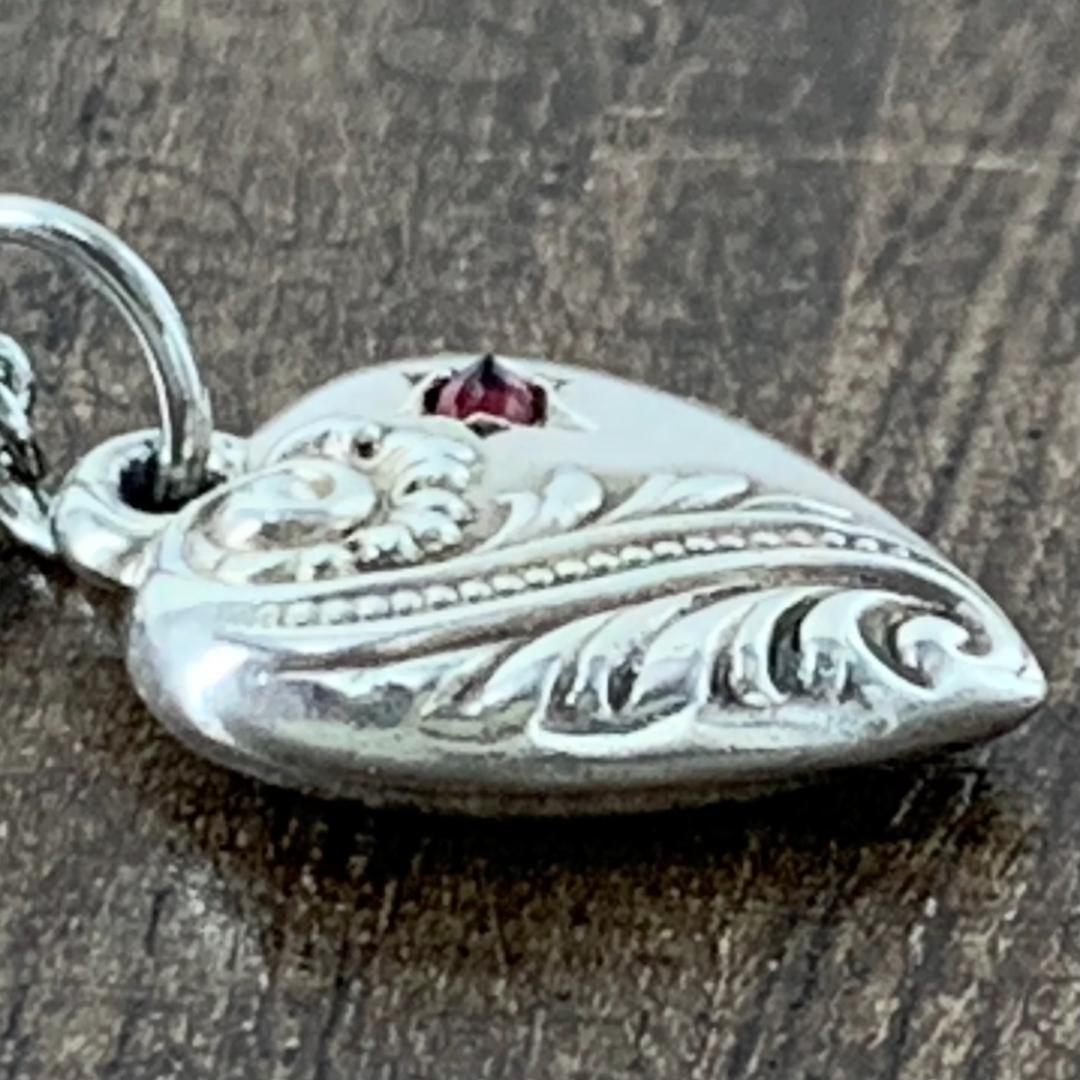 スウィートハートジュエリー レッドストーン 渦 シルバー ヴィンテージネックレス